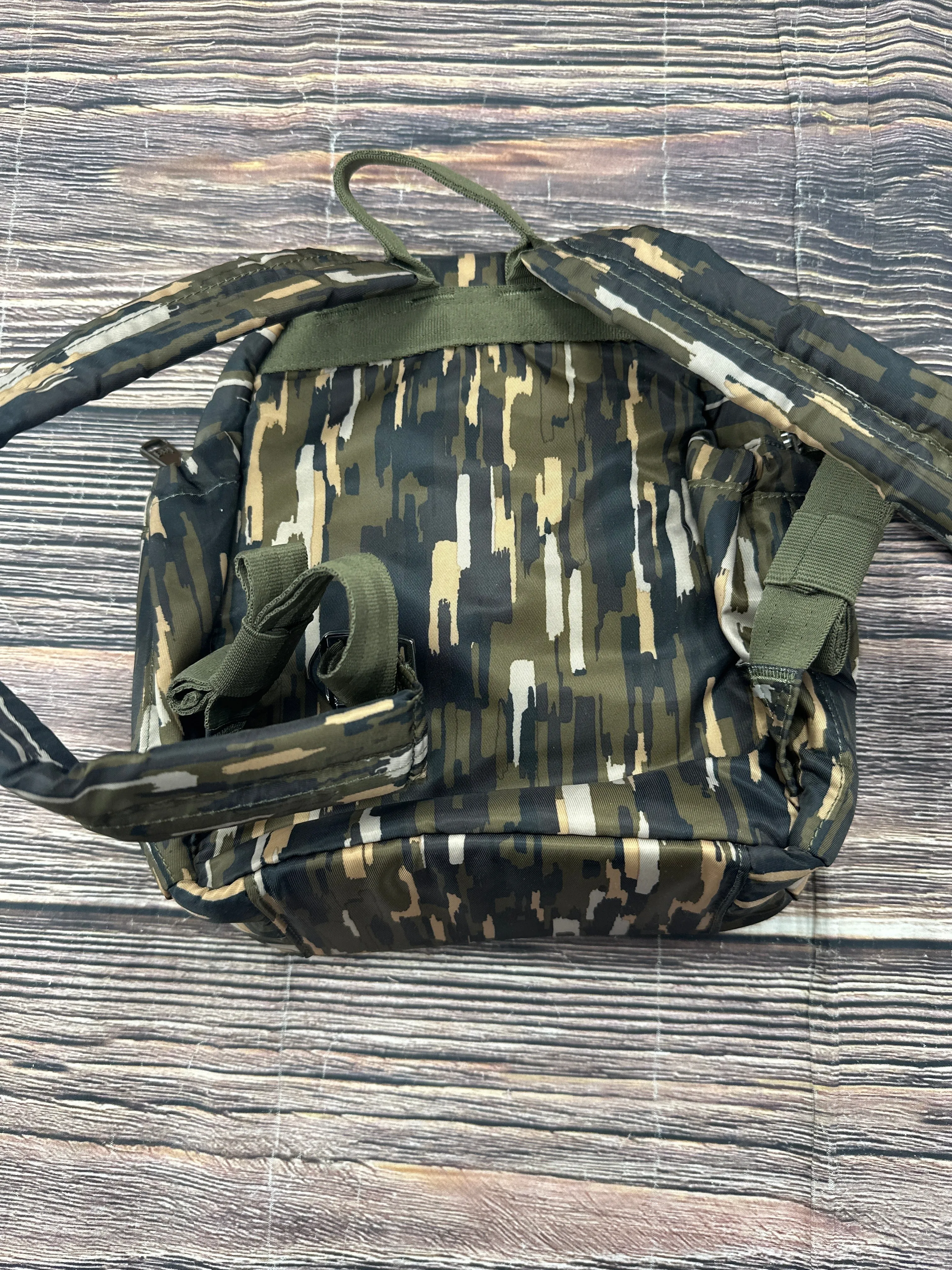 Handbag By Lugg, Size: Medium