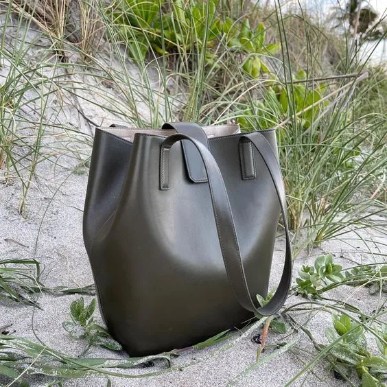La Borsa Tote Bucket Bag
