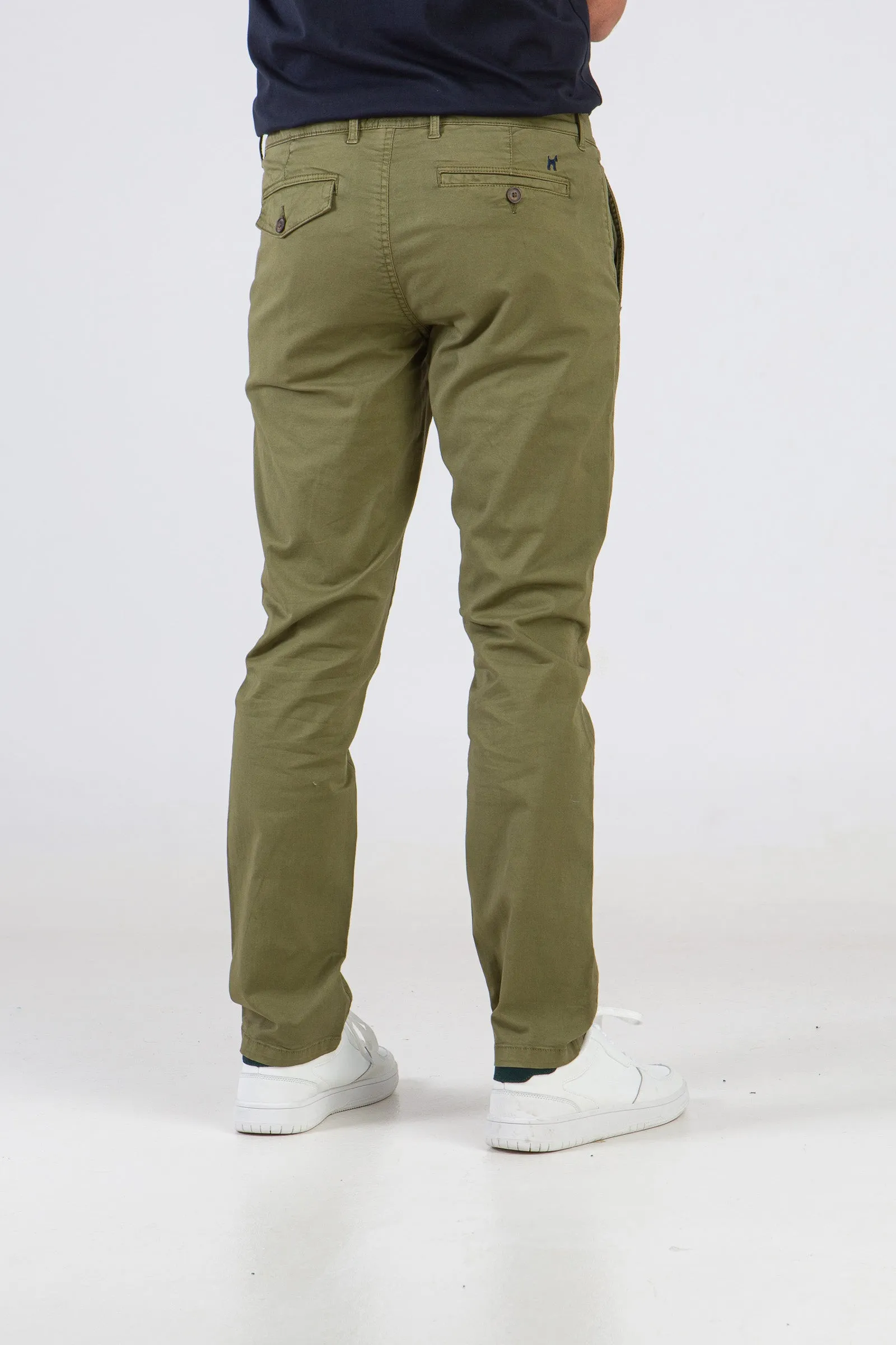 Pantalón Chino Slim Kaki Medio