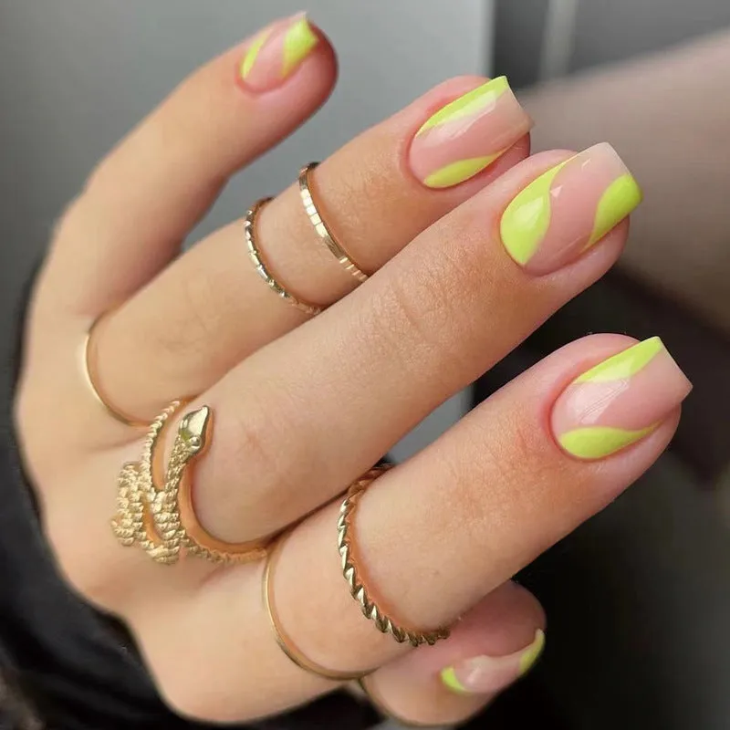 Square pop art yellow extrem